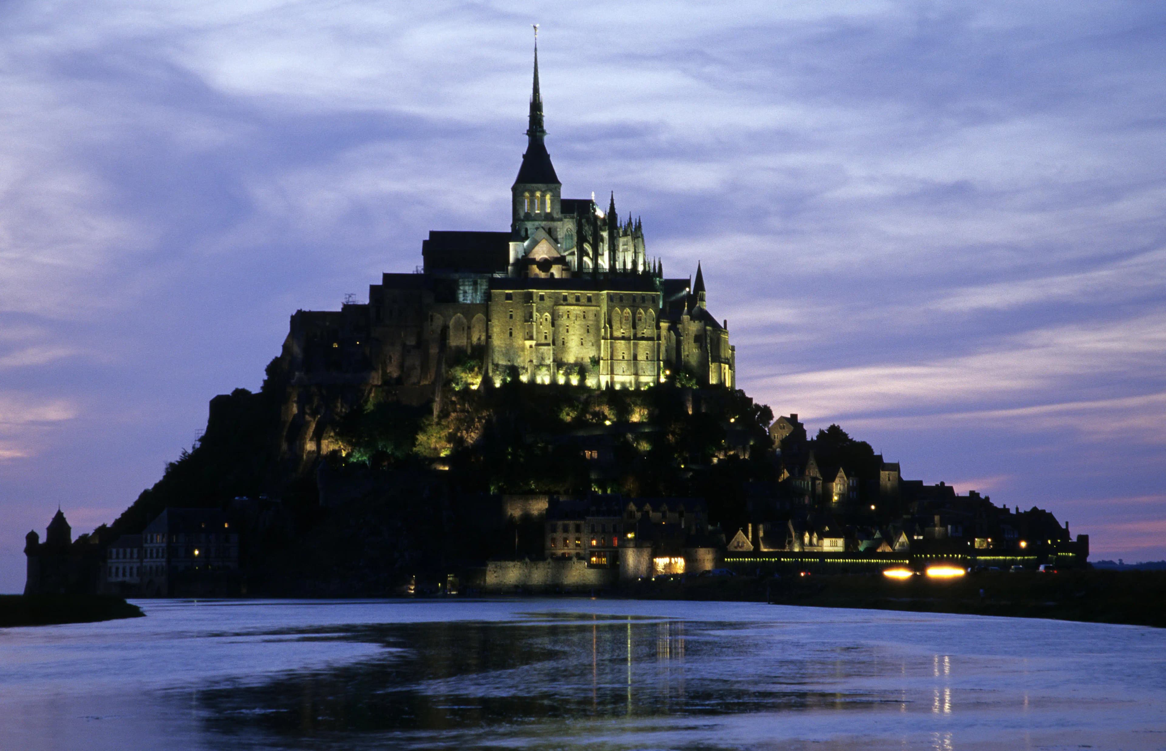 Mont-Saint-Michel Day Trip